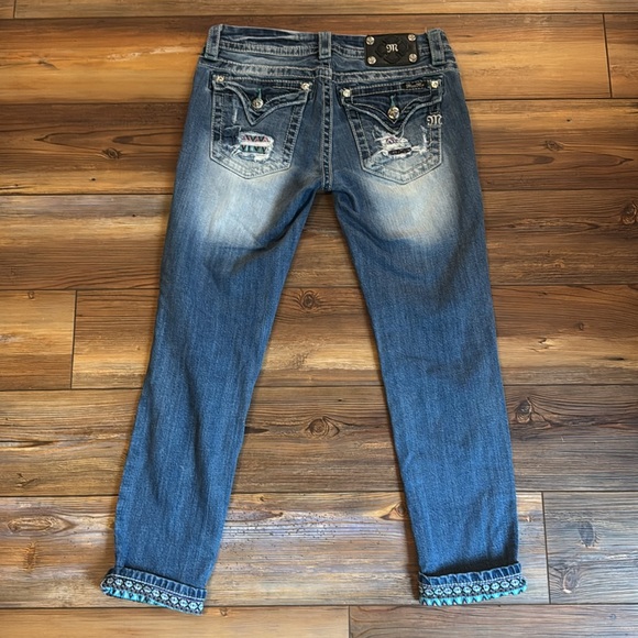 MISS ME Signature Cropped Distressed Jean Women Size 28 - Picture 5 of 12